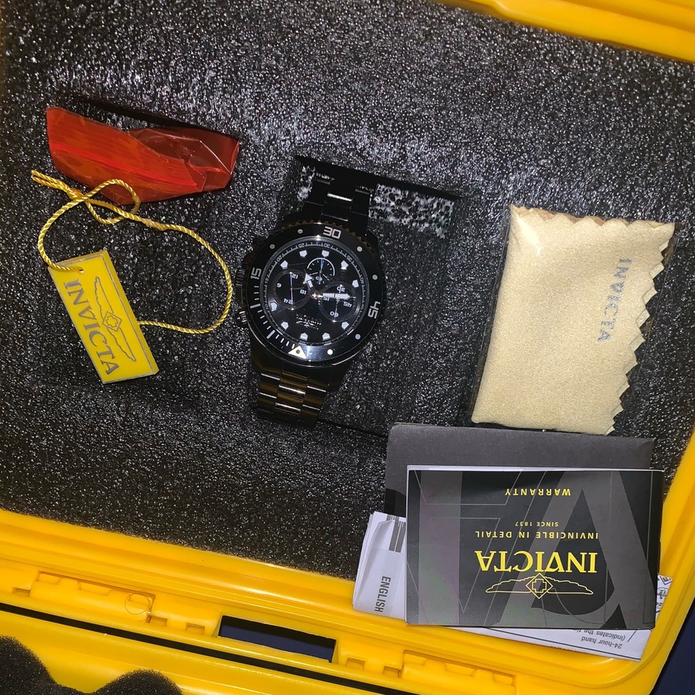 Watch - Picture 2 of 4